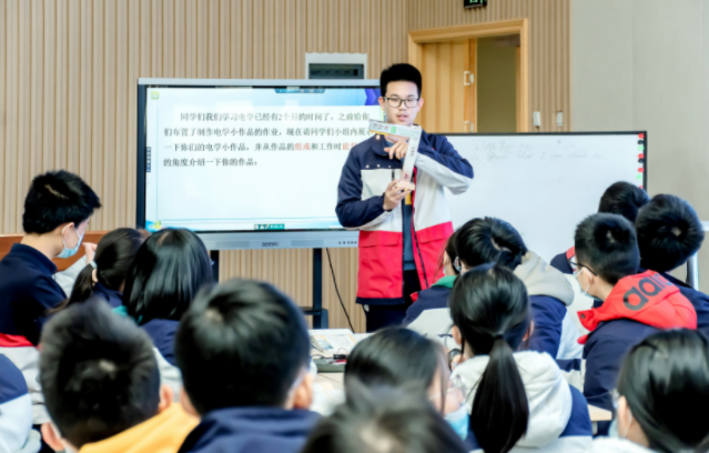 百場(chǎng)能者為師優(yōu)秀課程進(jìn)社區(qū)讓優(yōu)質(zhì)教育資源惠及更多